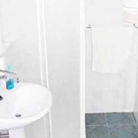 Antonio - Two Bedroom With Terrace B Apartment *